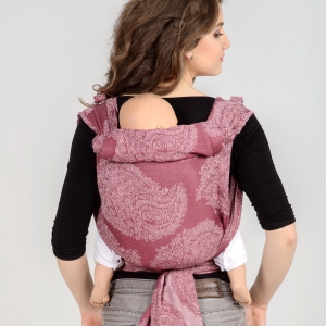 Май-слинг Diva: положение за спиной